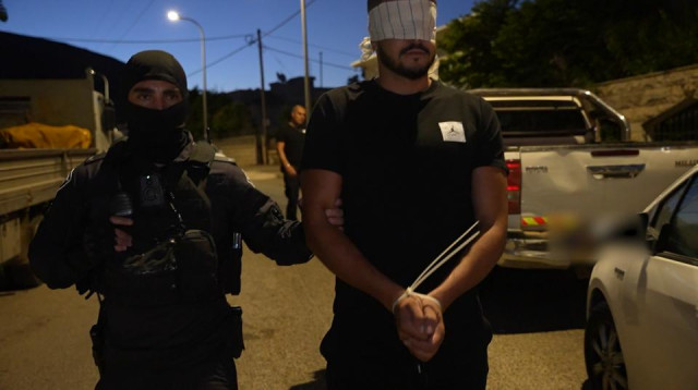 מעצר חשודים בפרוטקשיין בצפון (צילום: דוברות המשטרה)