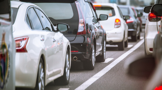 מכוניות בפקק תנועה (צילום: אינגאימג')