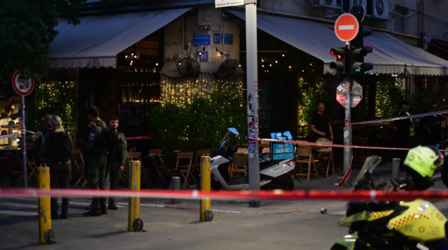 זירת הפיגוע בנחלת בנימין תל אביב (צילום: אבשלום ששוני)