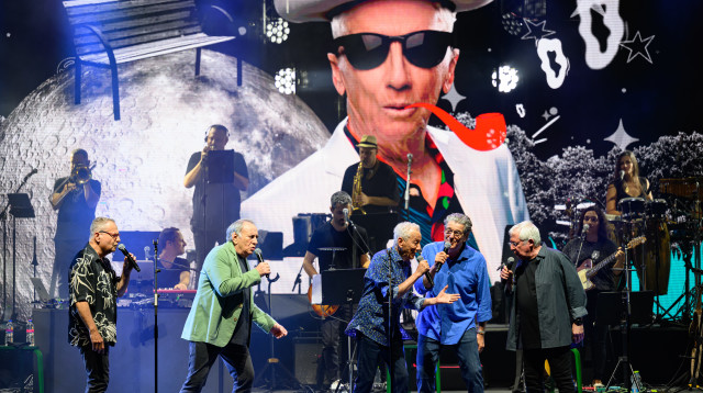 "זהו זה" בקיסריה (צילום: שלומי פינטו)