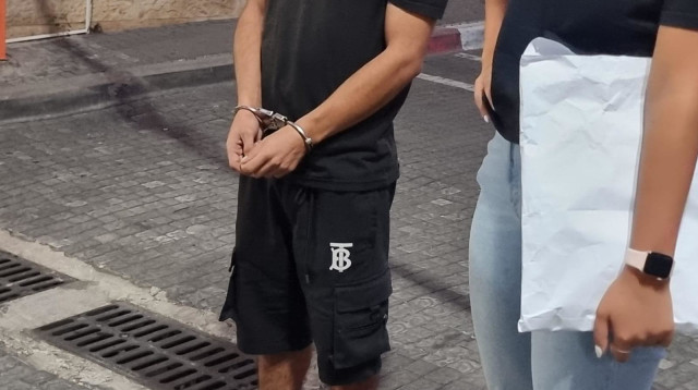 מעצר חשוד (צילום: דוברות המשטרה)