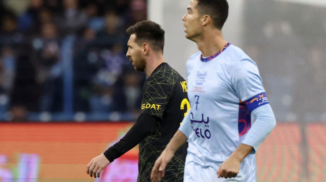 שוב נפגשו הפעם על אדמת ערב הסעודית. רונאלדו ומסי (צילום: אימג'בנק  GettyImages, GIUSEPPE CACACE/AFP)