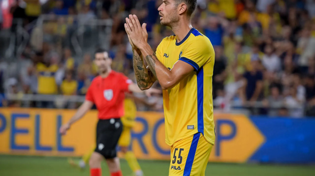 ניר ביטון, שחקן מכבי תל אביב (צילום: אריאל שלום)