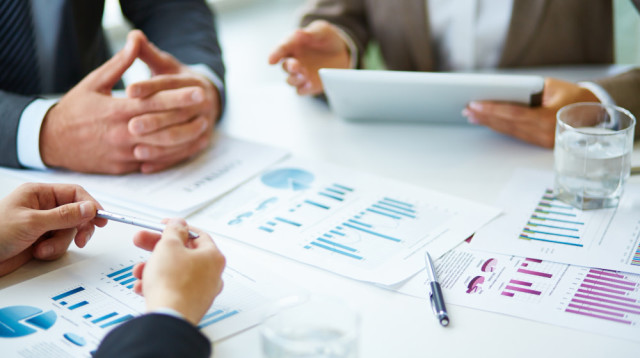 מהו תהליך ייעוץ עסקי לעסקים גדולים  (צילום: FREEPIK)