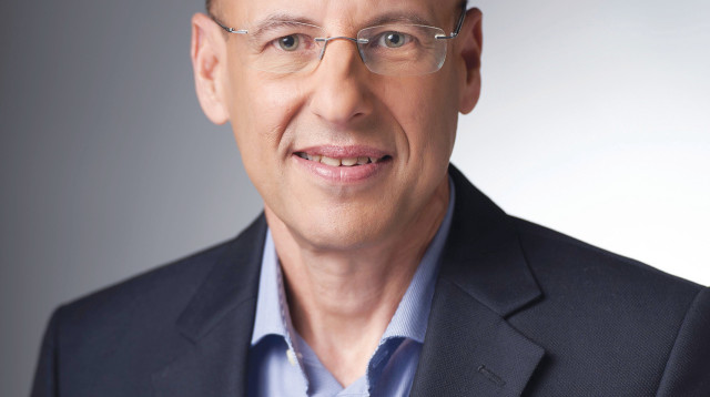 גיל שרון יו"ר בזק  (צילום: רמי זרנגר)