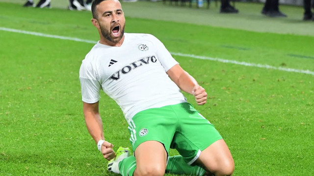 דיא סבע שחקן מכבי חיפה חוגג שער (צילום: אתר רשמי, מכבי חיפה)