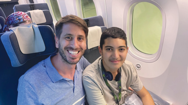 הרופא עם אור (צילום: יצחק הרץ)