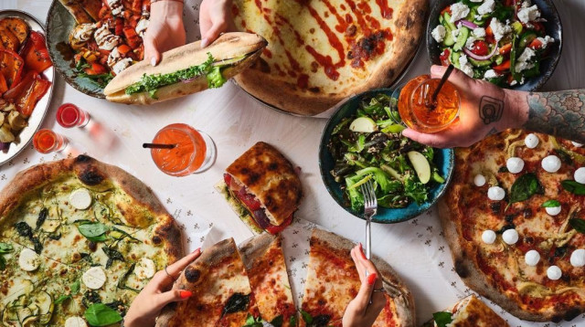 פיצה רג'ינה (צילום: גיל אבירם)