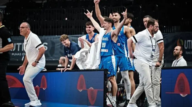 זה נראה. בית הלחמי ושחקני הספסל (צילום: אתר רשמי, אתר פיב"א)