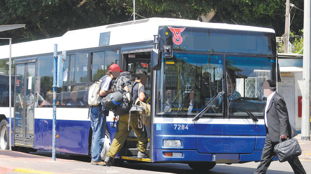 אוטובוס דן (צילום: יוסי זילגר, פלאש 90)