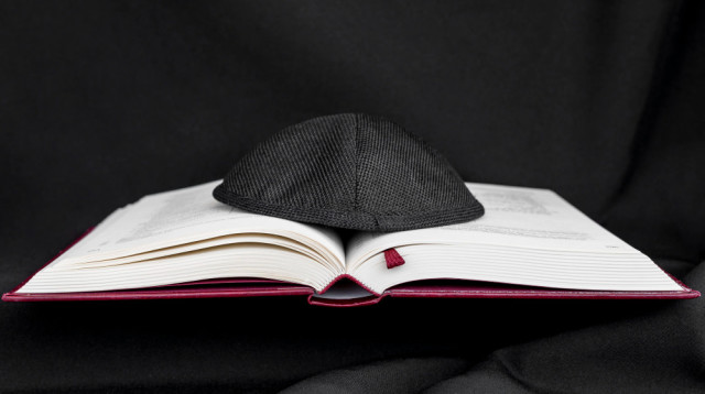 התרומה והצדקה לאור מקורות חז"ל (צילום: FREEPIK)