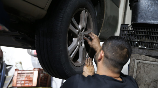 מוסך (צילום: דוד כהן פלאש 90 )