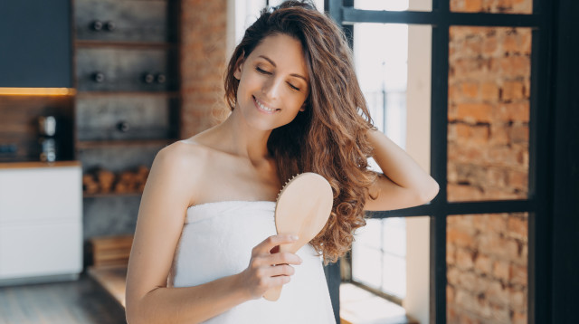 שיער ארוך ושופע, אילוסטרציה (צילום: אינגאימג')