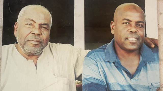 אבו-וואחיד אלהוזייל עם בנו, סא״ל במיל׳ וואחיד אלהוזייל (צילום: באדיבות המשפחה)