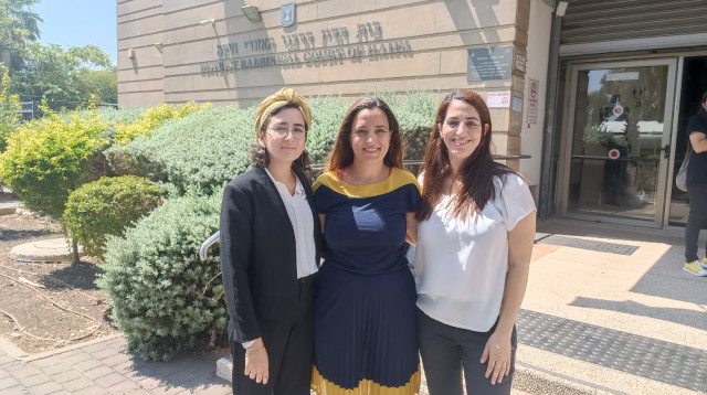 עו"ד אורית להב, מיטל אביטל, עו"ד שיר לביא (צילום: מבוי סתום)