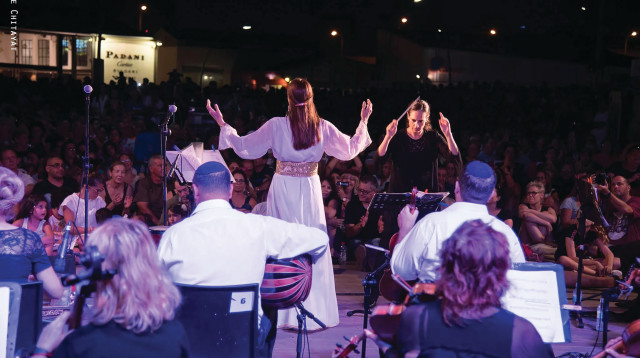 ליאת יצחקי מופע סליחות (צילום: משה צ'יטיאת)