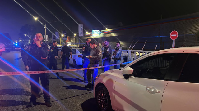 זירת האירוע בקריית ביאליק (צילום: דוברות המשטרה)