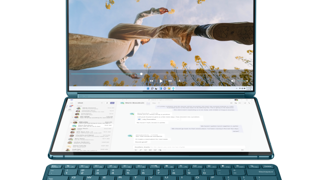 01_Yogabook_9i_Hero_Front_Facing_JD_With_KB (צילום: יחצ)