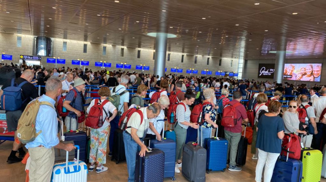 עומסים בנתב"ג  (צילום: אבשלום ששוני)