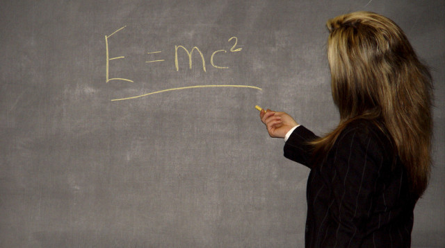 מורה קיימה יחסי מין עם תלמיד מתחת לגיל 16 (צילום: אינג'אימג')