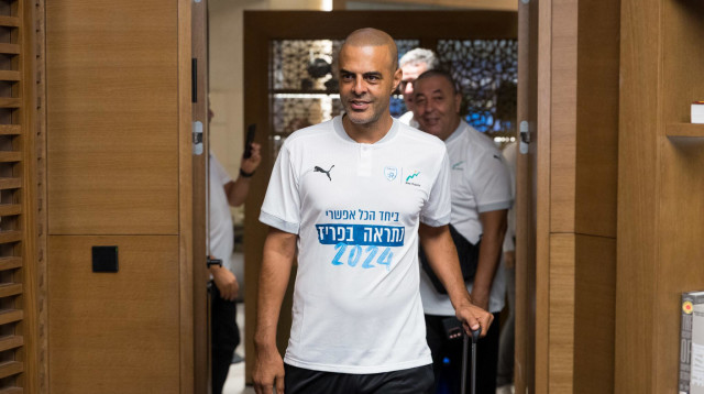 גיא לוזון, מאמן נבחרת ישראל הצעירה (צילום: לירון מולדובן)