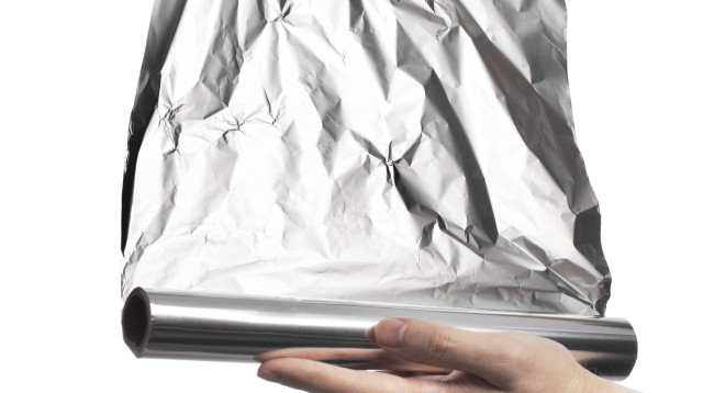 הנה מה שלא ידעתם על נייר כסף עד היום (צילום: אינג'אימג')