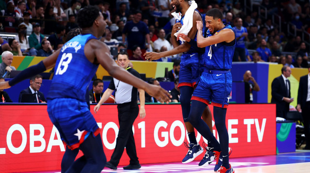 שחקני נבחרת ארצות הברית חוגגים (צילום: אימג'בנק  GettyImages, Yong Teck Lim)