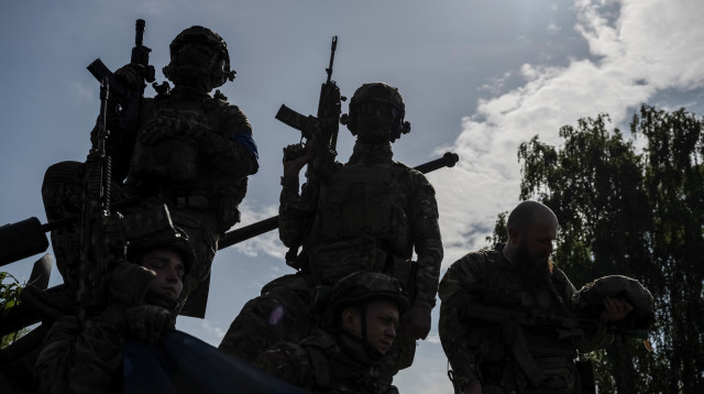 מתנדבים בצבא רוסיה (צילום: REUTERS/Viacheslav Ratynskyi)