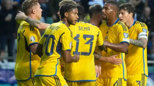 משחק קליל בטאלין. שחקני שבדיה (צילום: רויטרס)