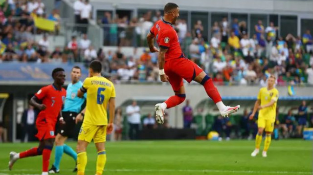 איש המשחק. ווקר (צילום: רויטרס)