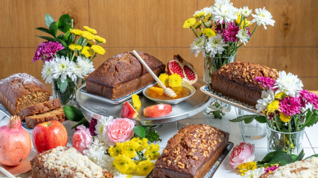 עוגת תפוח בדבש ללא גלוטן. מתכון באדיבות רשת ביגה (צילום: דוד מויאל)