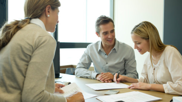 המדריך השלם לידוע.ה בציבור (צילום: PhotoAlto/Eric Audras gettyimages)