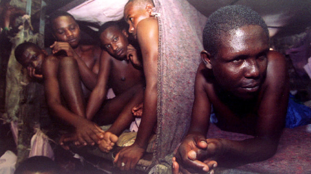 אסירי בית הכלא Gitarama ברואנדה (צילום: רויטרס)