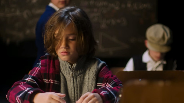 ילד מטרייה (צילום: צילום מסך)