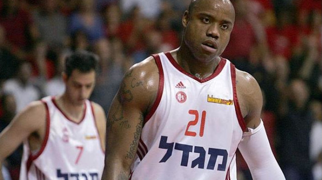 שתי קדנציות בישראל. האנטר במדי הפועל ירושלים (צילום: יותם רונן)