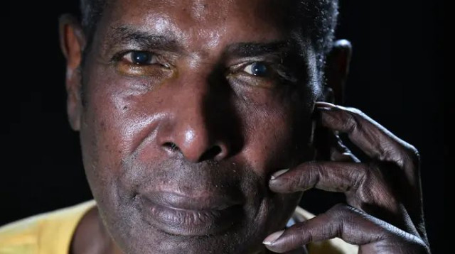 "אני כמו תינוק שלומד את הצעדים הראשונים. אין לי שיווי משקל, אני מחפש את האיזון". אולסי פרי (צילום: ראובן קסטרו)