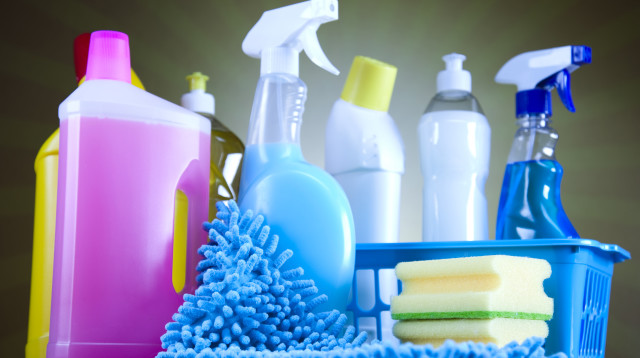 חומרי ניקוי, אילוסטרציה (צילום: אינג'אימג')