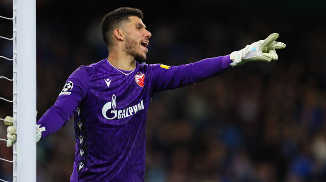 עומרי גלזר, הכוכב האדום בלגרד (צילום: GettyImages, Robbie Jay Barratt - AMA)