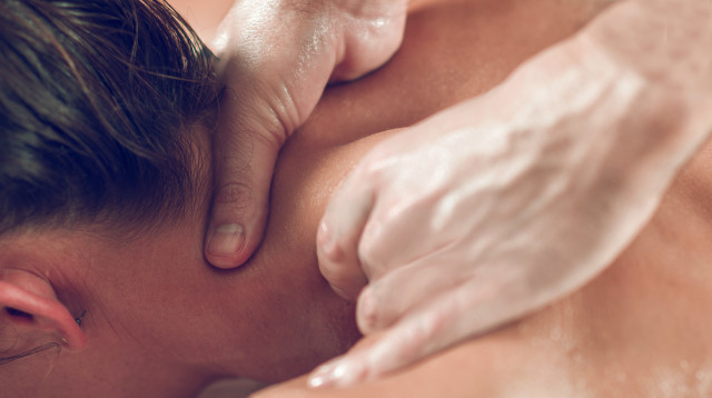 עיסוי, מסאז', אילוסטרציה (צילום: אינג'אימג')
