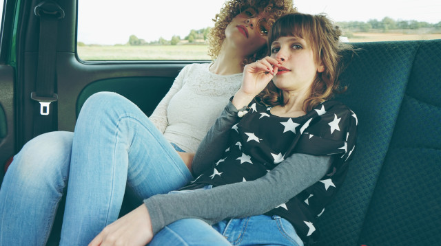 בנות באוטו, אילוסטרציה (צילום: אינג'אימג')