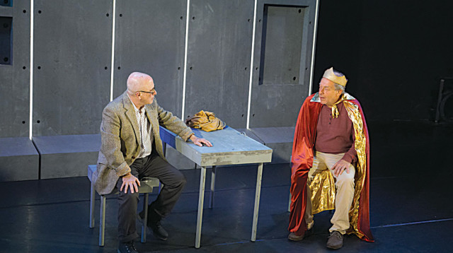 "שייקספיר בחווה הסינית" (צילום: יוכי בלושטיין)