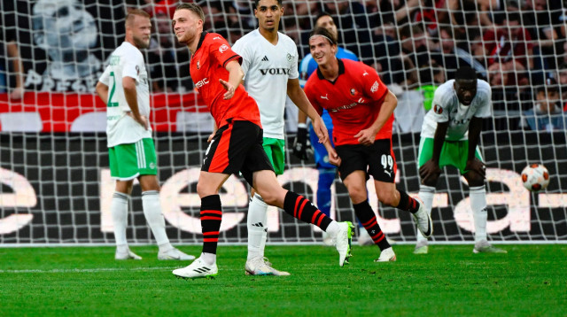 אדריאן טרופר שחקן רן חוגג שער מול מכבי חיפה (צילום: GettyImages, DAMIEN MEYER/AFP)