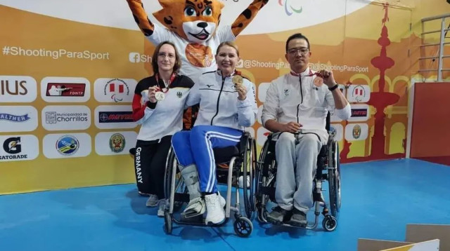 יוליה צ'רנוי קלעית (צילום: אתר רשמי, גיא סטריק)