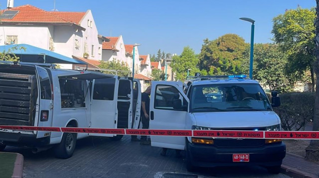 זירה בלוד (צילום: דוברות המשטרה)