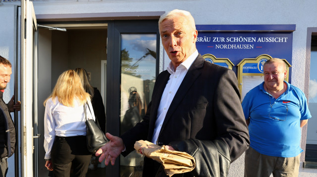 מועמד המפלגה יורג פרופט  (צילום: REUTERS/Kai Pfaffenbach)