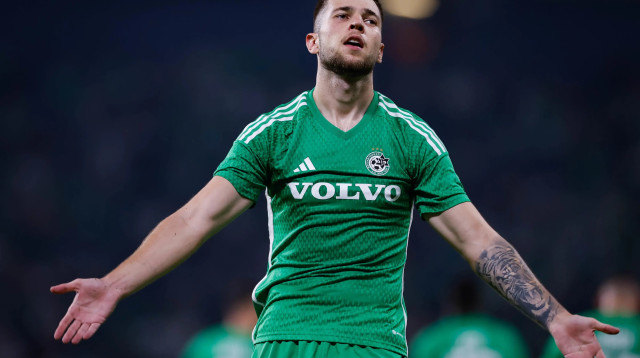 אריק שוראנוב מכבי חיפה (צילום: מאור אלקסלסי)