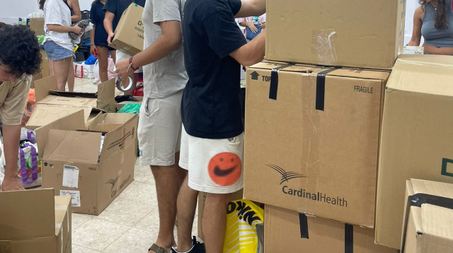 רמת השרון מתגייסת למען תושבי העוטף והחיילים בחזית (צילום: יח"צ)