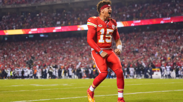 שחקן קנזס סיטי צ'יפס פטריק מהומס (צילום: GettyImages, Cooper Neill)