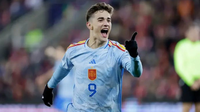 יש כרטיס ליורו. גאבי (צילום: אימג'בנק  GettyImages, Soccrates Images)