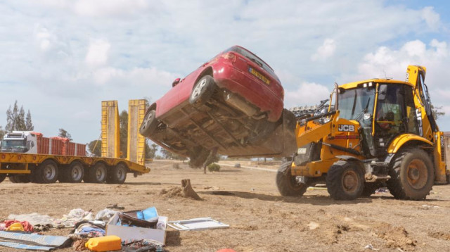 פינוי הרכבים בעוטף עזה (צילום: אנצ'ו גוש)